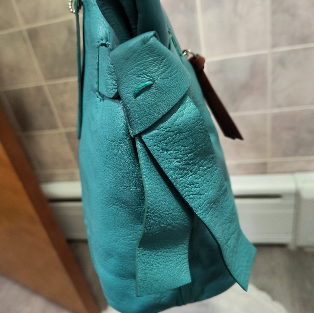 Nino Bossi Turquoise Leather Sholder Bag - Picture 3 of 9